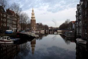 amsterdam_the_netherlands_-_rapenburgwal