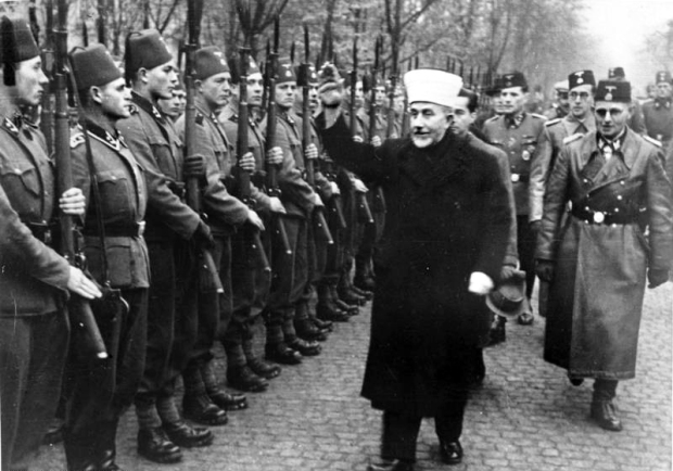 Amin al Husseini bei bosnischen SS-Freiwilligen