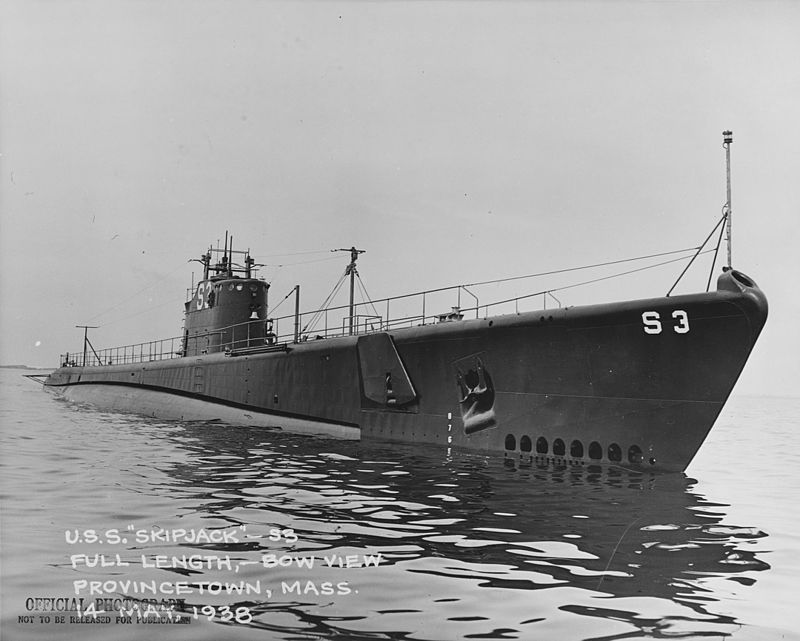 USS_Skipjack_-_19-N-19055